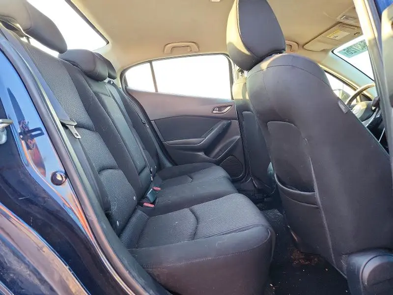 2015 MAZDA 3 TOURING  