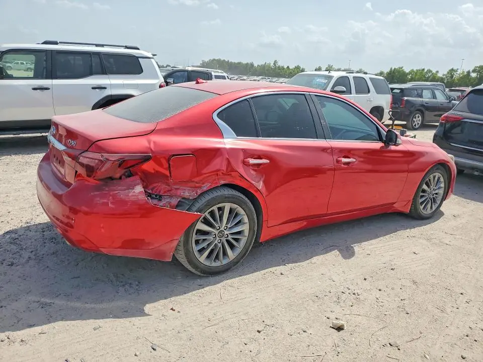 2022 INFINITI Q50 LUXE  