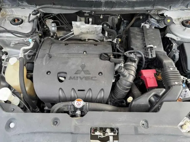 2014 MITSUBISHI OUTLANDER SPORT ES  