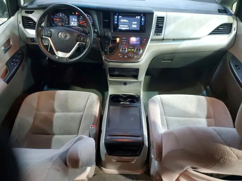 2017 TOYOTA SIENNA LE 8-PASSENGER  