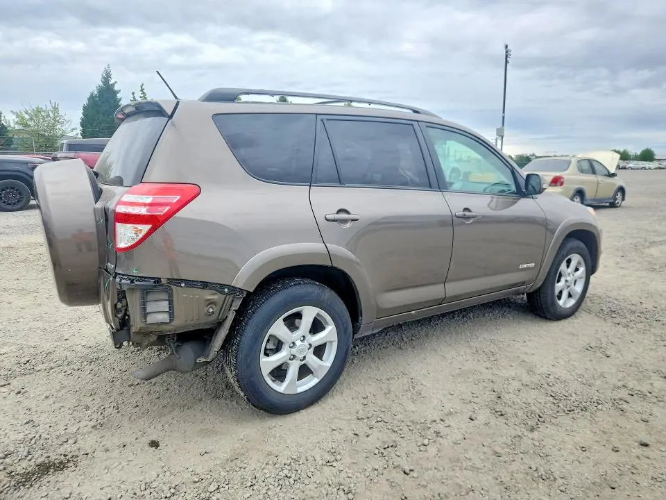 2011 TOYOTA RAV4 LIMITED  