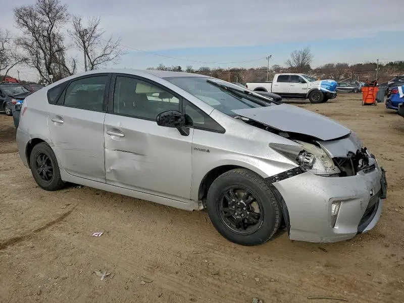 2013 TOYOTA PRIUS   