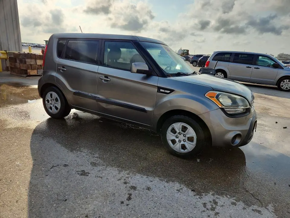 2013 KIA SOUL BASE  