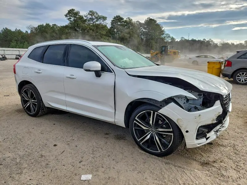 2019 VOLVO XC60 T5 R-DESIGN  