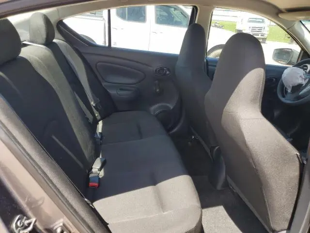 2016 NISSAN VERSA S  