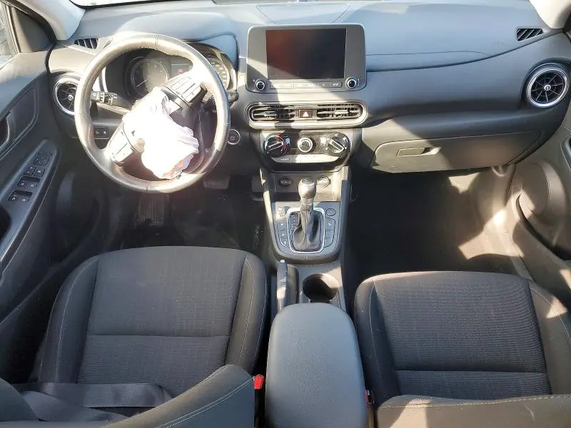 2022 HYUNDAI KONA SE  