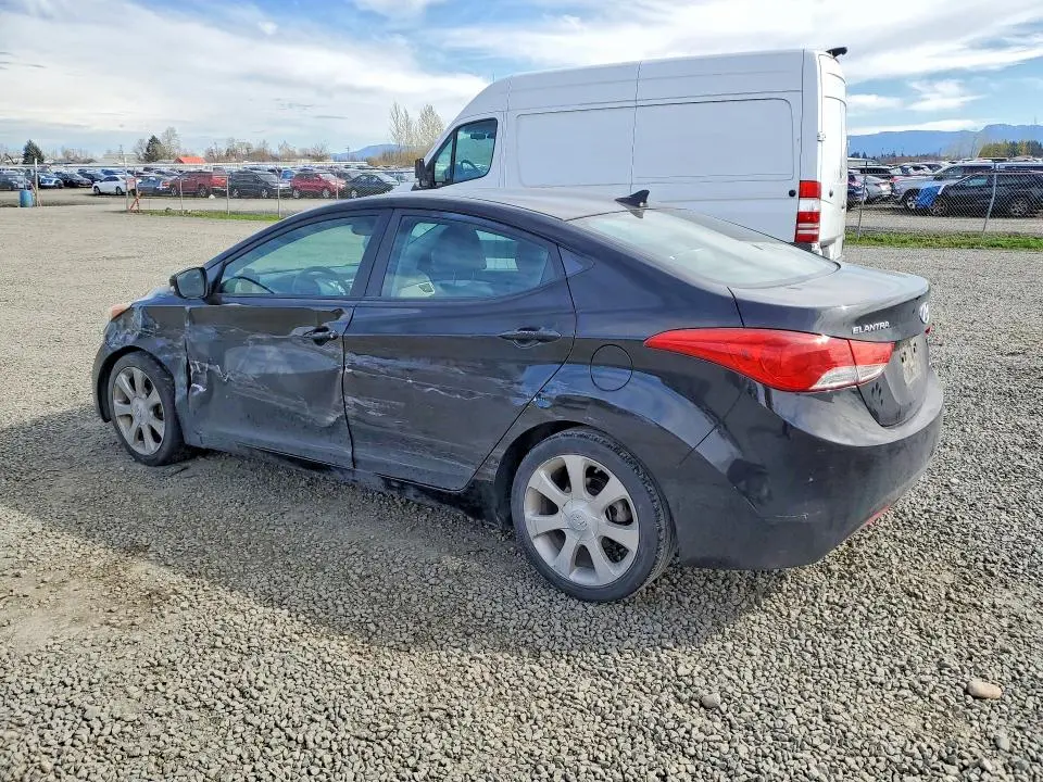 2012 HYUNDAI ELANTRA   