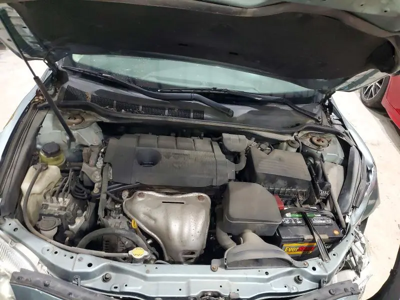 2010 TOYOTA CAMRY LE  