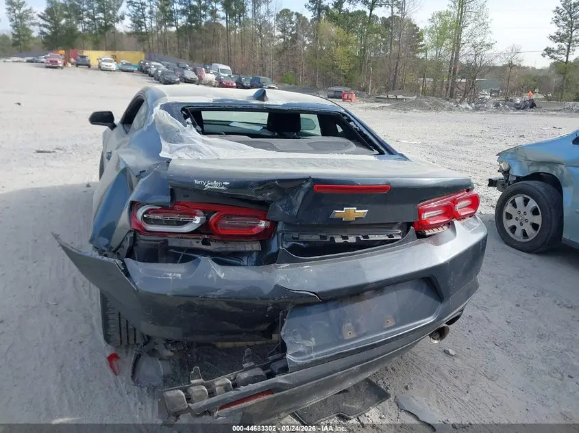 2021 CHEVROLET CAMARO RWD  1LT