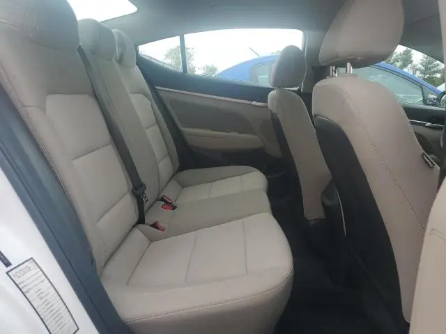 2019 HYUNDAI ELANTRA SEL  