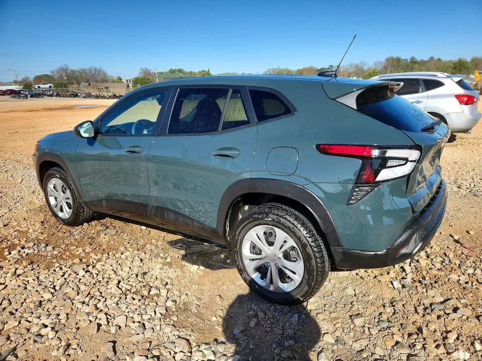 2025 CHEVROLET TRAX LS  