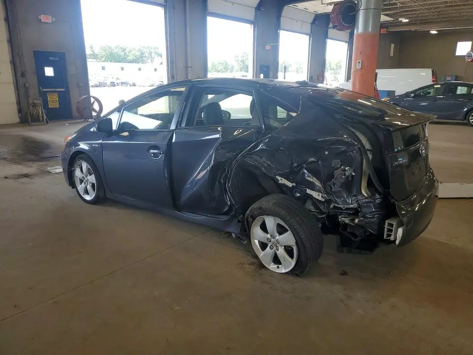 2015 TOYOTA PRIUS FIVE  