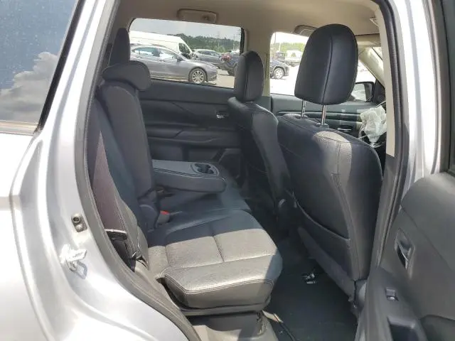 2016 MITSUBISHI OUTLANDER SE  