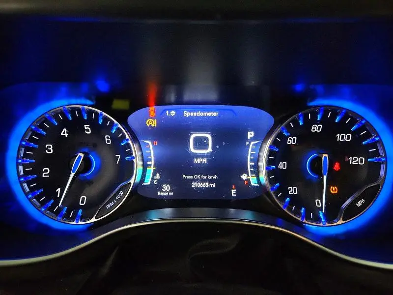 2017 CHRYSLER PACIFICA LIMITED  