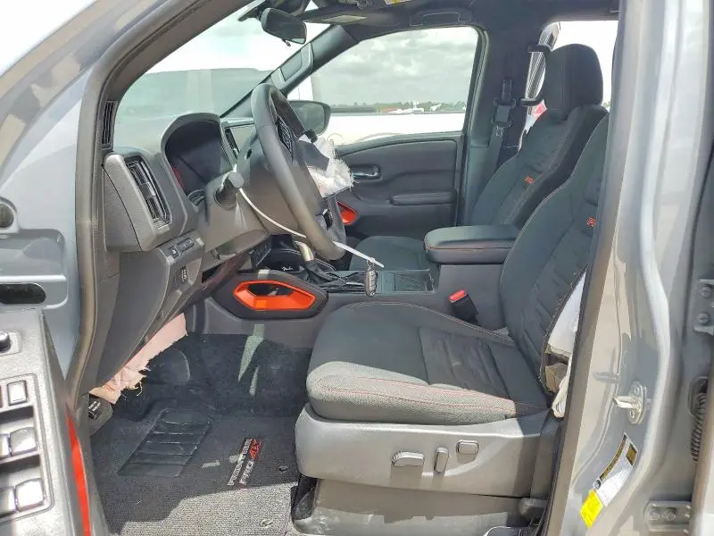 2025 NISSAN FRONTIER PRO-4X  