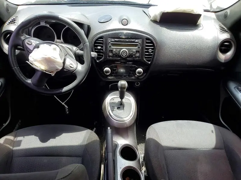 2014 NISSAN JUKE SV  