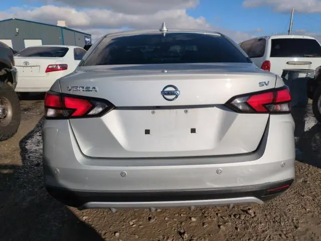 2021 NISSAN VERSA SV  