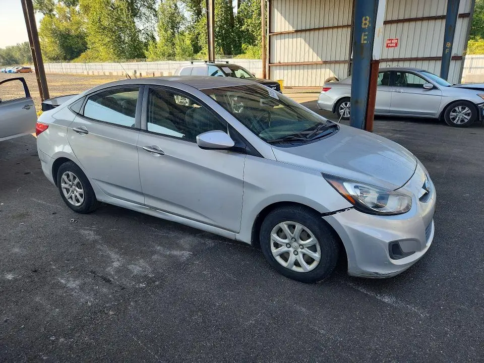 2014 HYUNDAI ACCENT GLS  