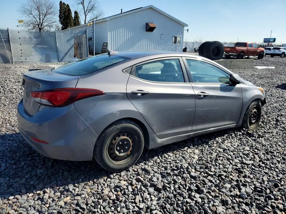 2016 HYUNDAI ELANTRA SE  