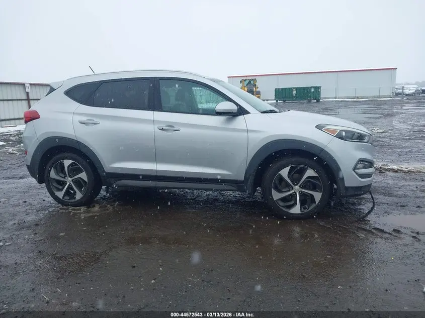 2016 HYUNDAI TUCSON SPORT