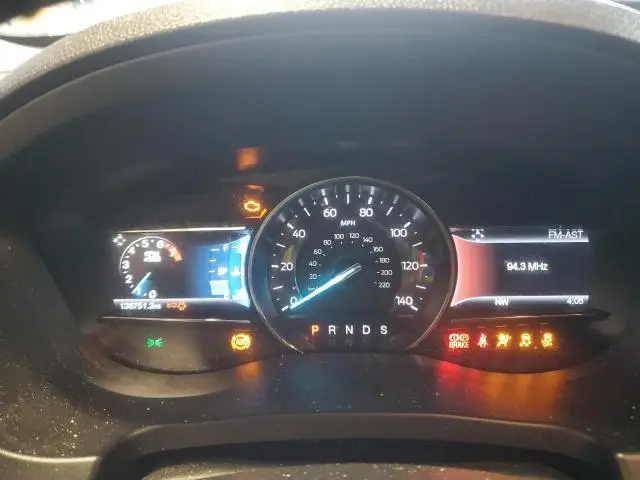 2017 FORD EXPLORER XLT  