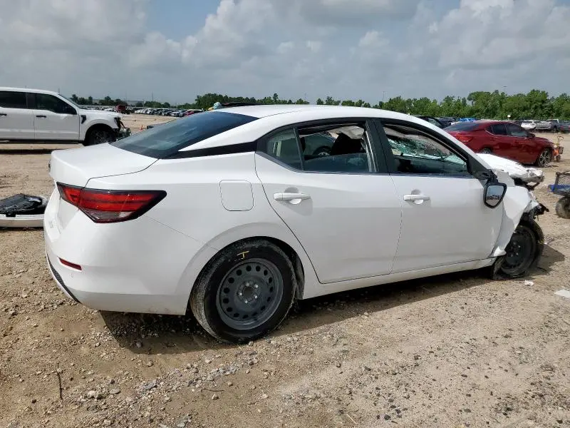 2022 NISSAN SENTRA S  
