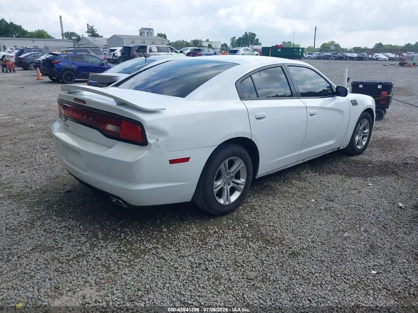 2013 DODGE CHARGER SE