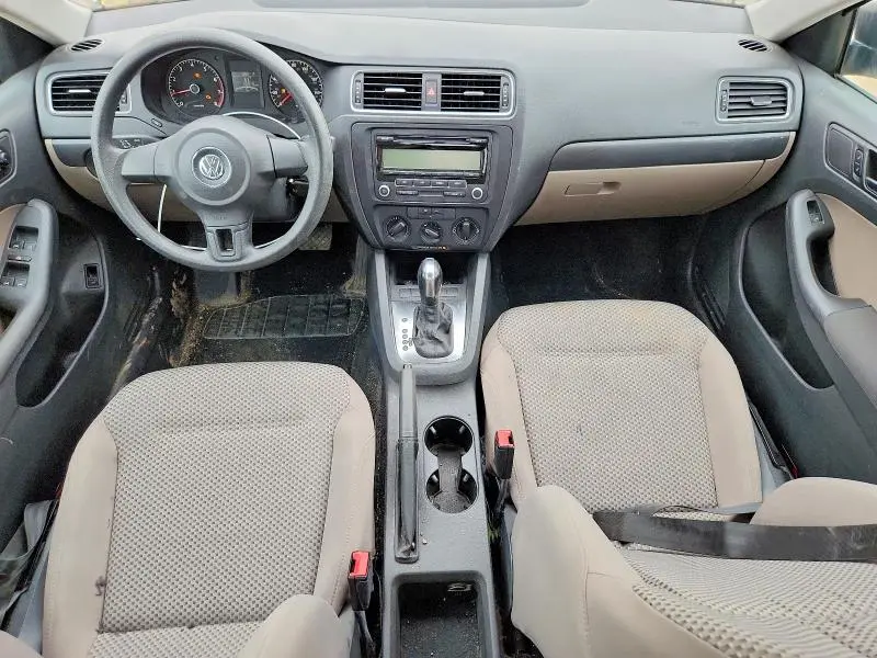2011 VOLKSWAGEN JETTA BASE  