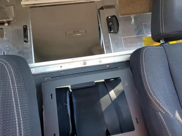 2018 TOYOTA RAV4 HV LE  