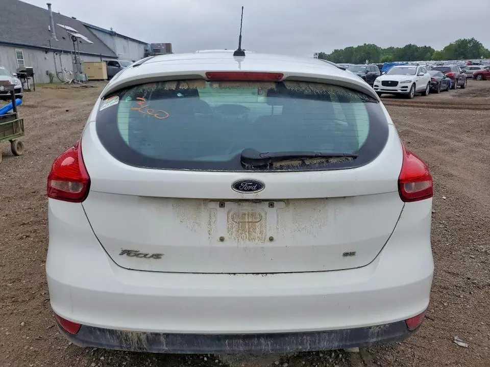 2017 FORD FOCUS SE  