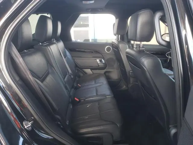 2019 LAND ROVER DISCOVERY SE  