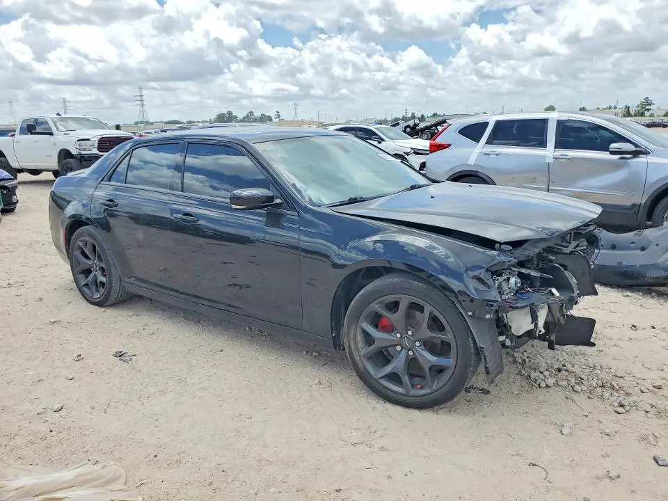 2021 CHRYSLER 300 S  