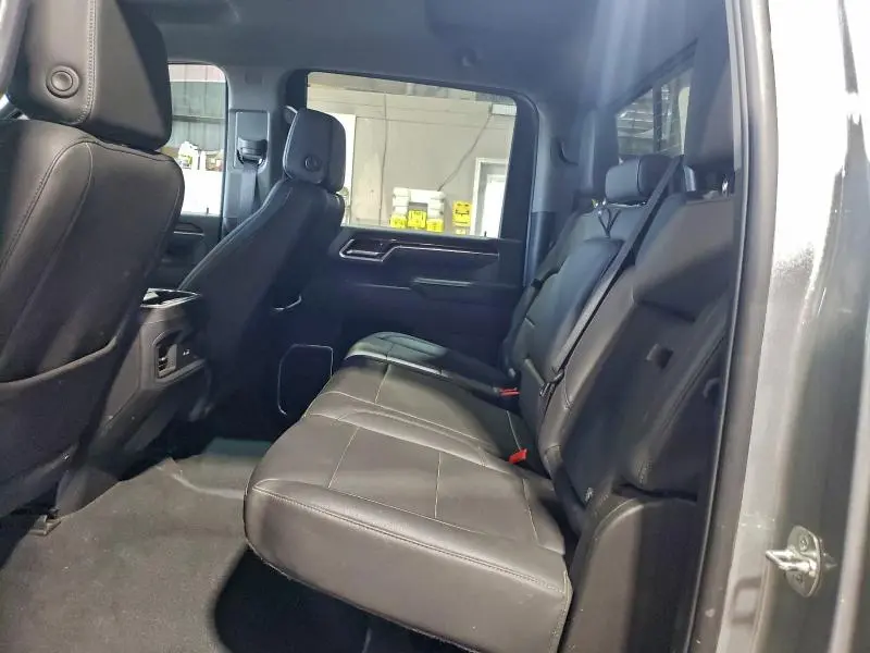 2025 CHEVROLET SILVERADO K3500 LT  