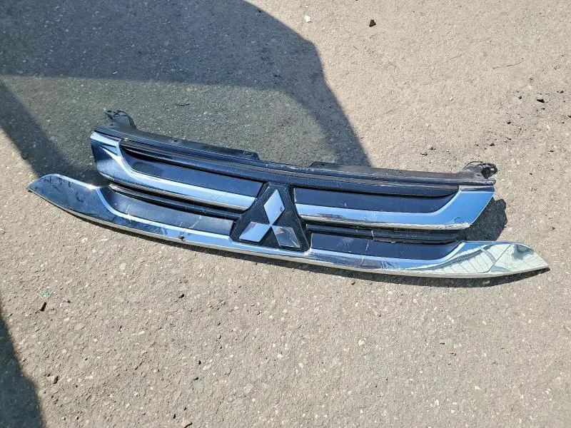 2018 MITSUBISHI OUTLANDER SE  