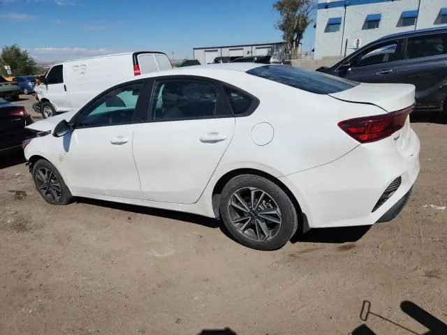 2023 KIA FORTE LX  