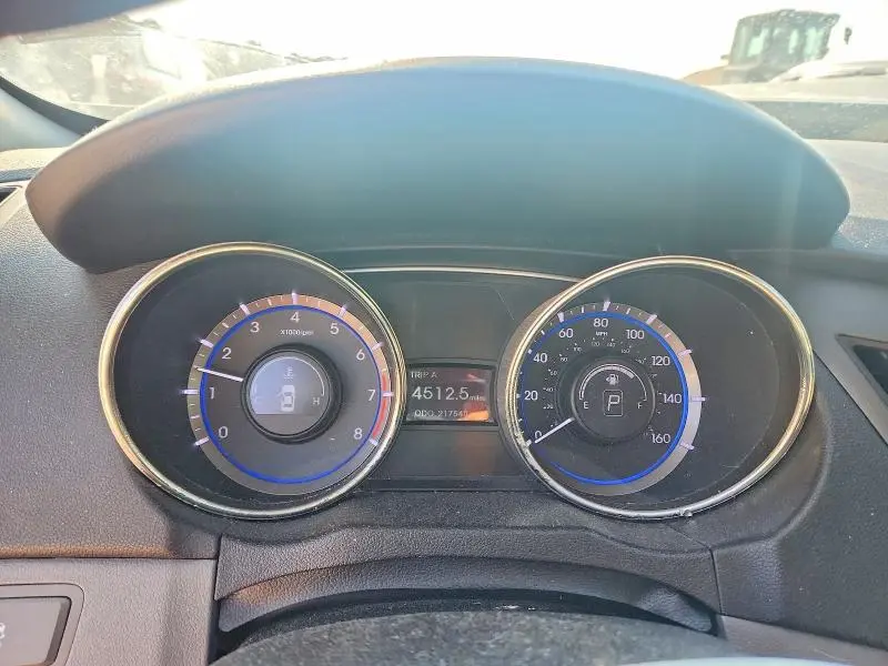 2011 HYUNDAI SONATA GLS  