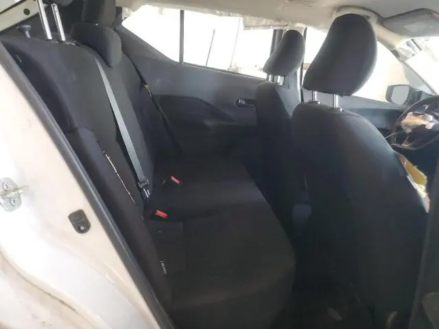 2023 NISSAN KICKS S
