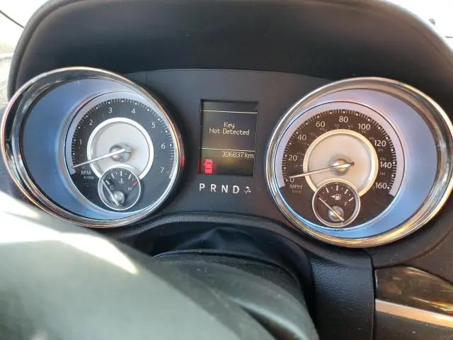 2011 CHRYSLER 300 LIMITED  