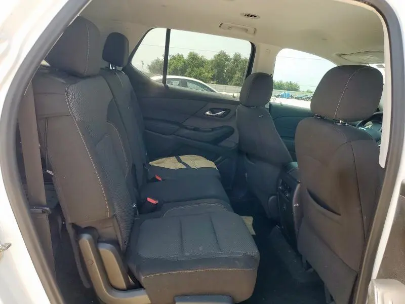 2021 CHEVROLET TRAVERSE LS  