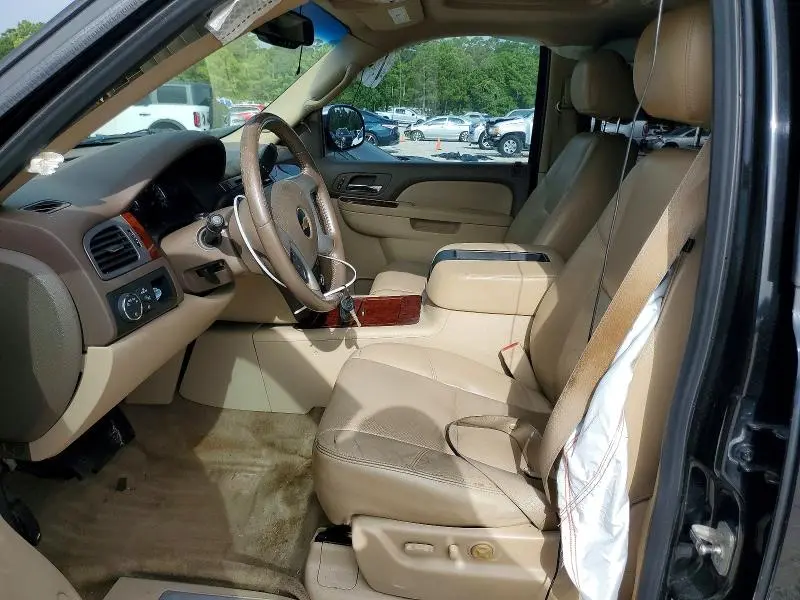 2011 CHEVROLET SUBURBAN C1500 LTZ  