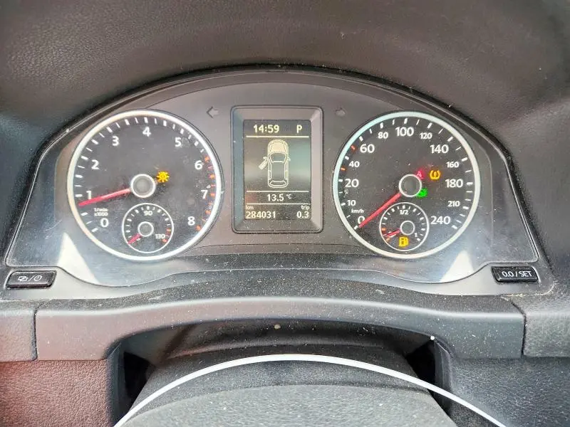 2015 VOLKSWAGEN TIGUAN S  