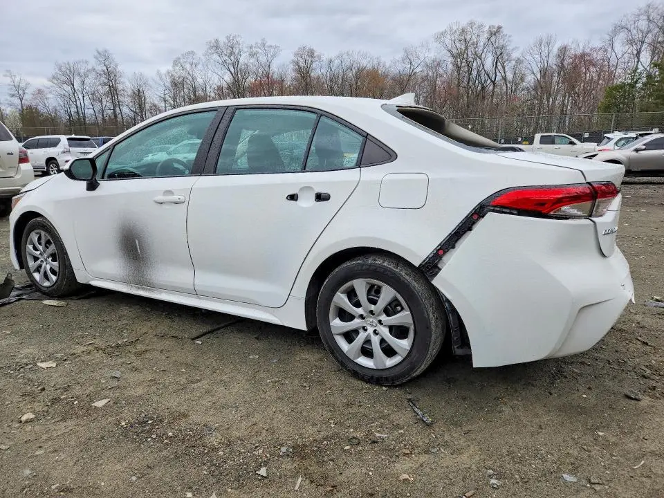 2021 TOYOTA COROLLA LE  