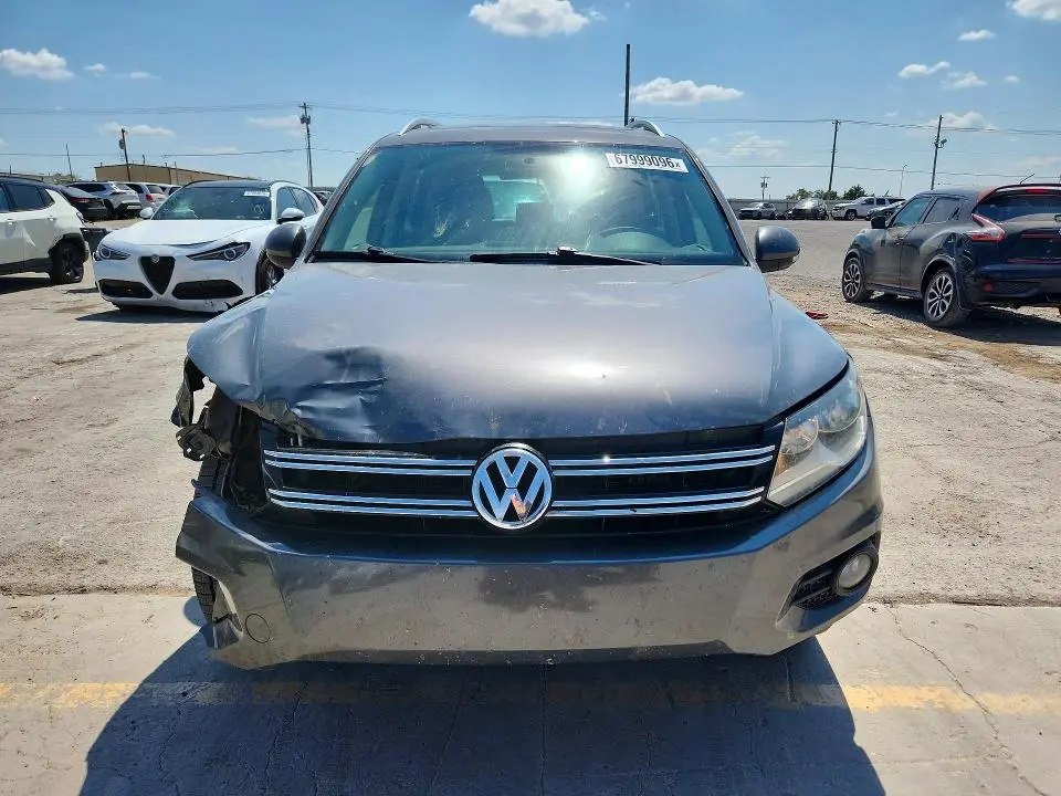 2015 VOLKSWAGEN TIGUAN S  