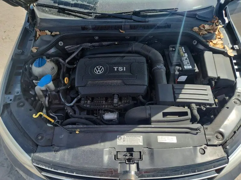 2016 VOLKSWAGEN JETTA SPORT  