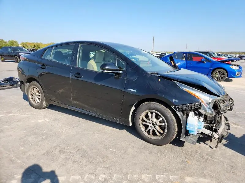 2018 TOYOTA PRIUS   