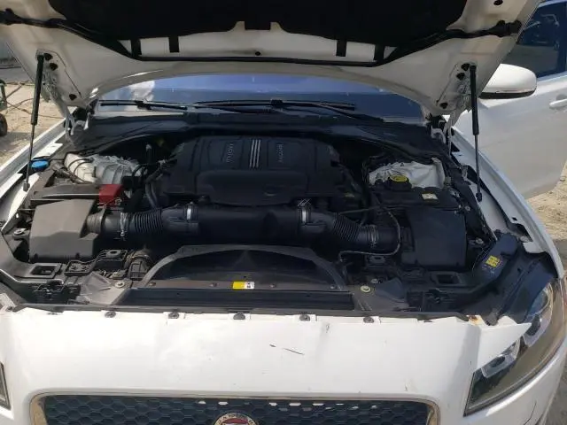 2016 JAGUAR XF PREMIUM  