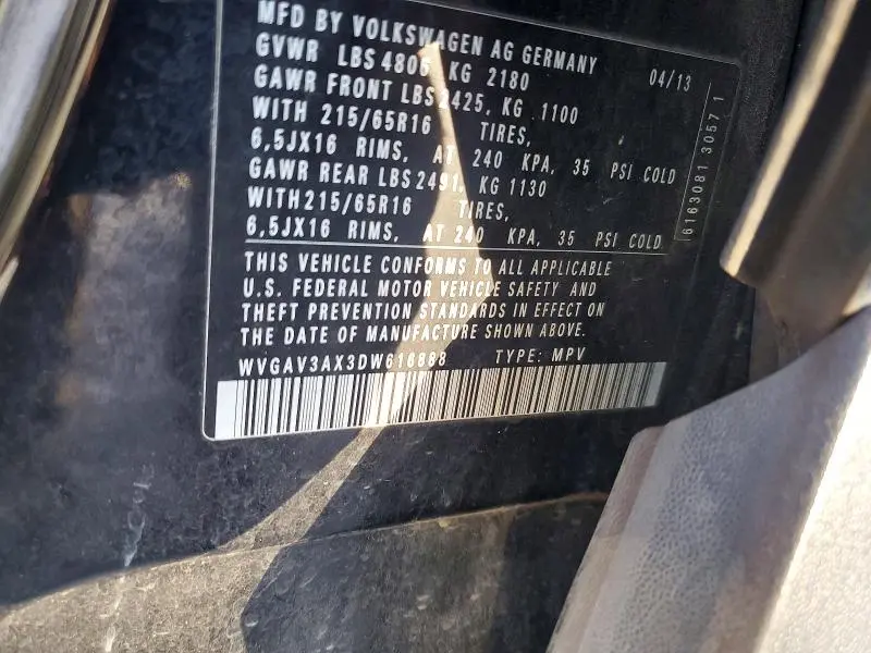 2013 VOLKSWAGEN TIGUAN S  