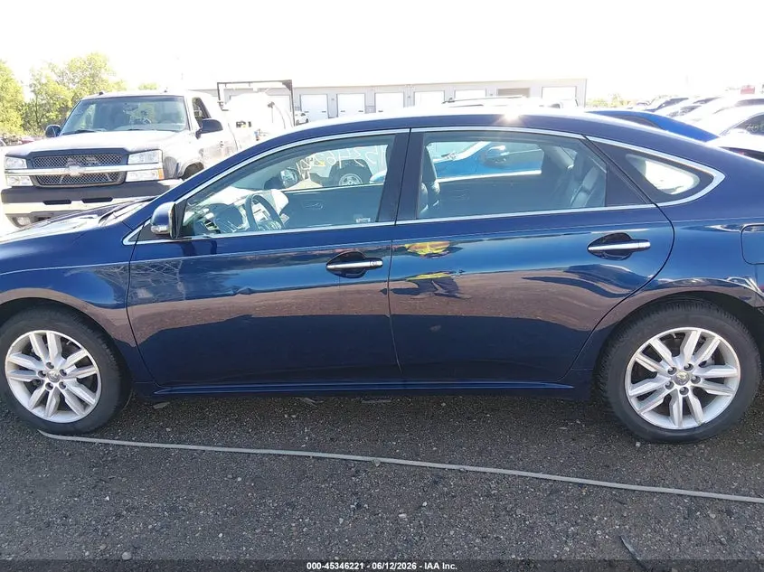 2013 TOYOTA AVALON XLE