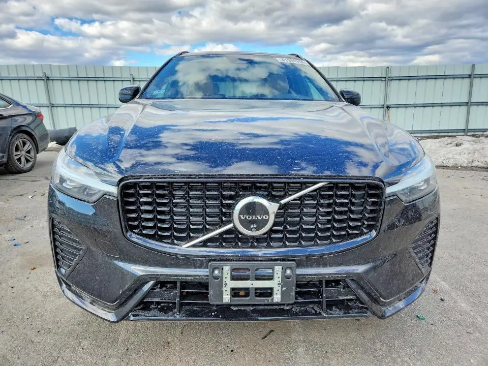 2025 VOLVO XC60 ULTRA  
