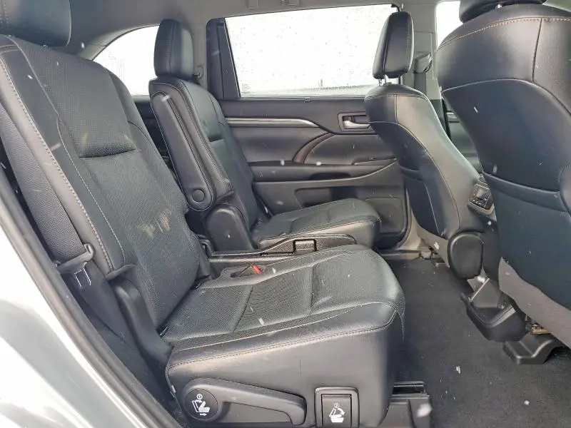 2018 TOYOTA HIGHLANDER LIMITED  